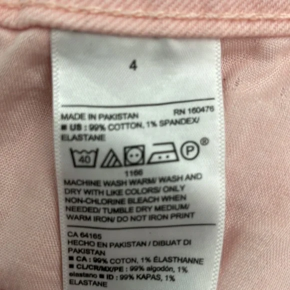 PRE-LOVED ♻️
Pink mini skirt. - Picture 2 of 3